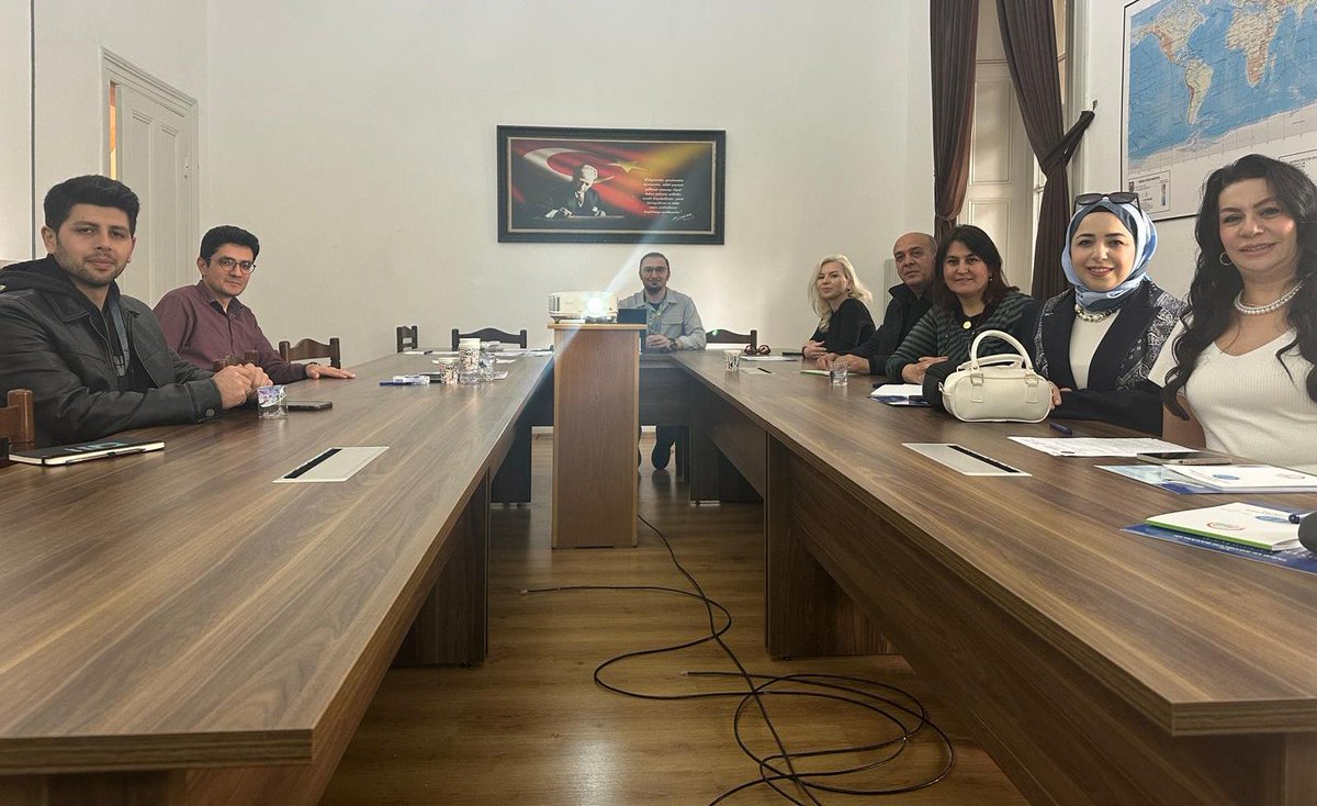 bornovavetkont's tweet photo. Bakanlığımız 2026 hizmetiçi programları kapsamında Newcastle Hastalığı Laboratuvar Teşhis Yöntemleri Eğitimi 14-15.04.2026 tarihleri arasında Enstitü Müdürlüğümüzde AI/NDV Ulusal Referans Laboratuvarı Sorumlusu Dr. Oğuzhan AYAR tarafından verilmiştir. https://t.co/r3zBXoa1jJ