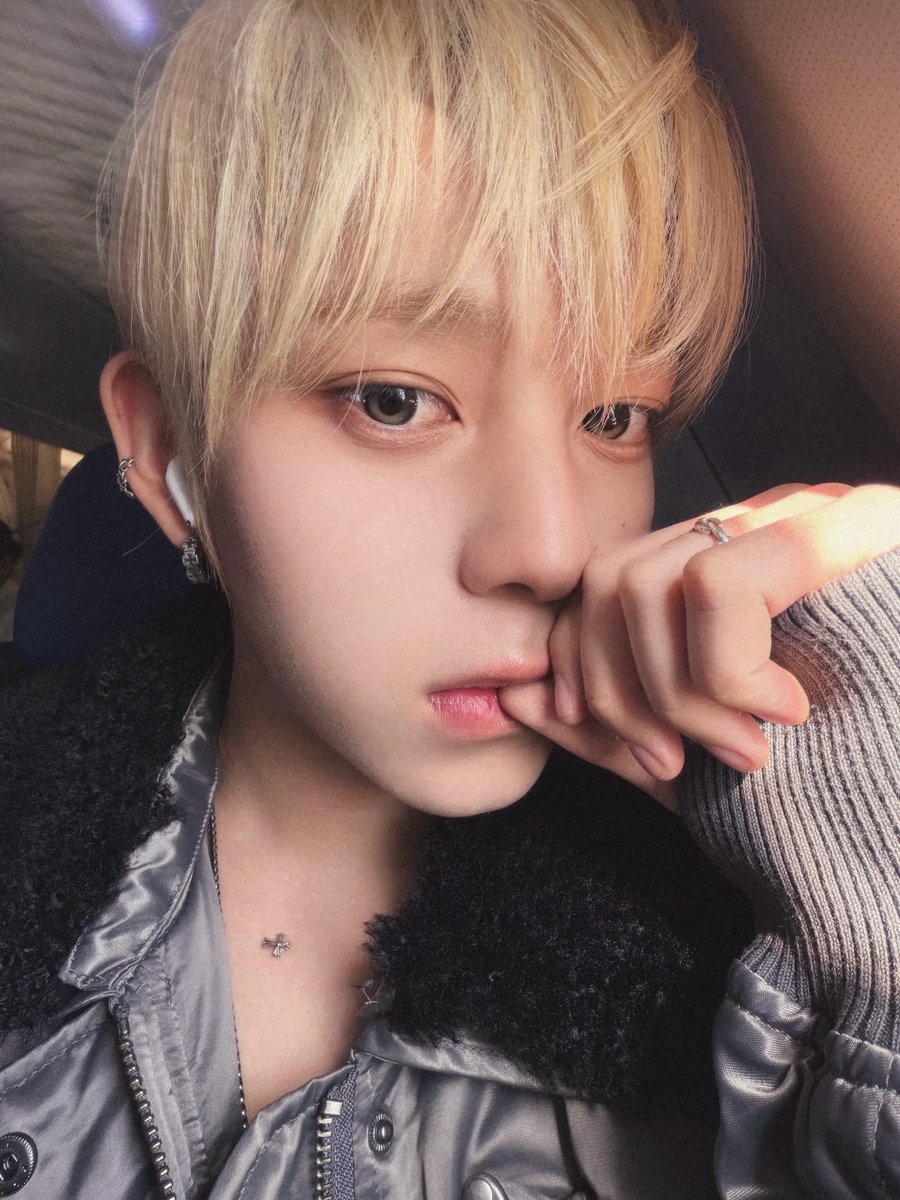 🐰💌 tweet media