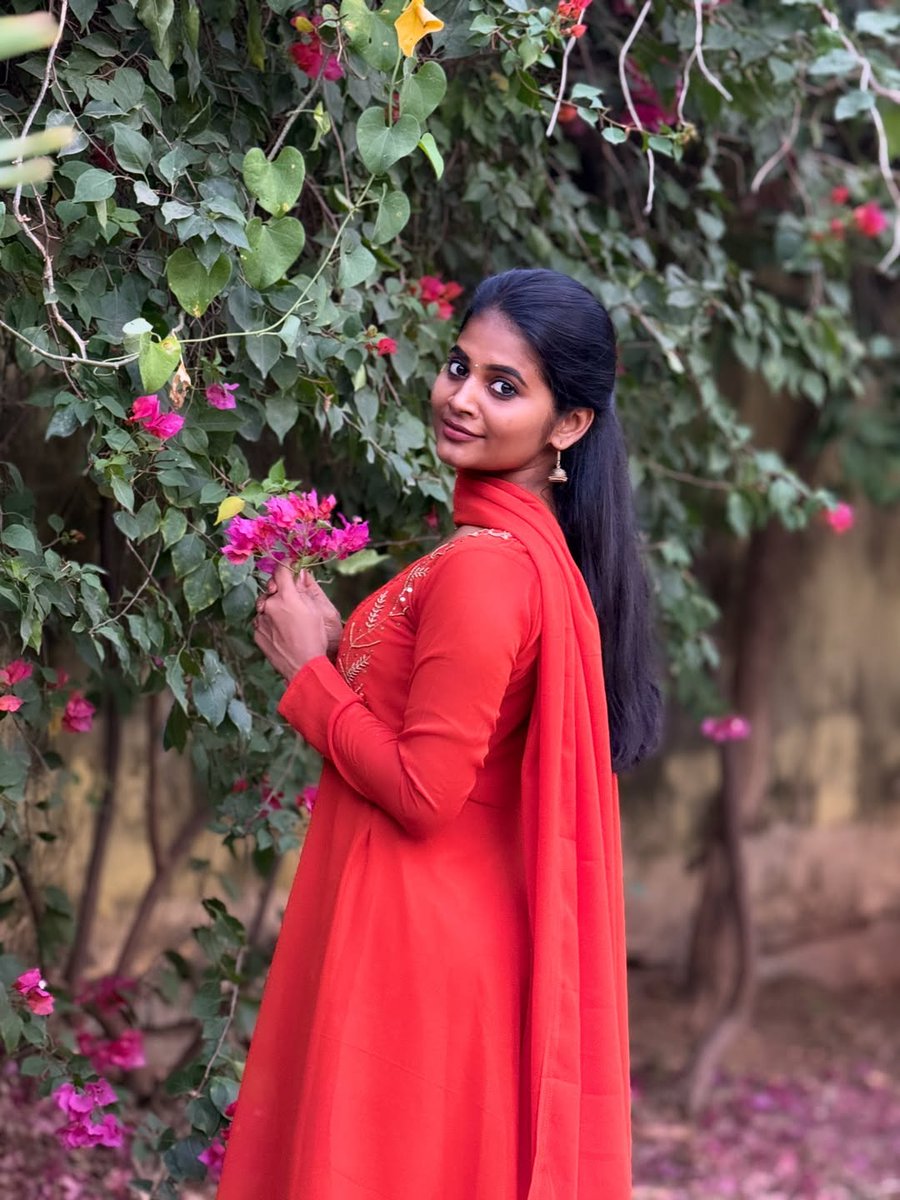 ActrezHub's tweet photo. #DhiyaKumar #Agasthiya #Dhiiii https://t.co/9dH7eAdS9q