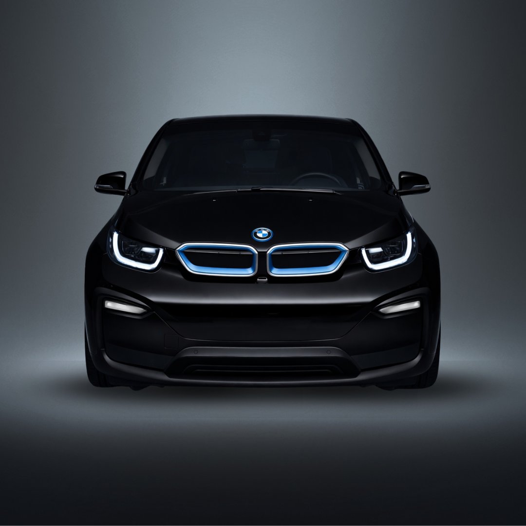 BEFORWARDJAPAN's tweet image. 🎁 What if someone gave you a BMW i3? 🚗
⚡ A modern, eco-friendly ride built for the city—electric or gas, what would you choose? 🤔

👍 Electric all the way
❤️ Still prefer gas

💬 Comment us your choice!
👉 See BMW i3 here: go.beforward.jp/Car-BMW-i3

#beforward #GoElectric