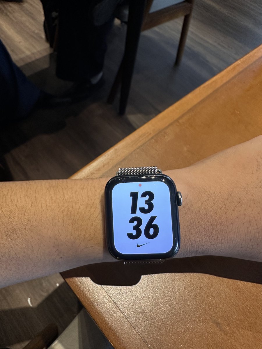 dxkysd's tweet photo. wts Apple Watch Series 5 44mm good condition, mines pemakaian aja dikit..bonus banyak strap dom Bandung, minat dm 
#wts #Applewatch5 https://t.co/ackTxENEGq