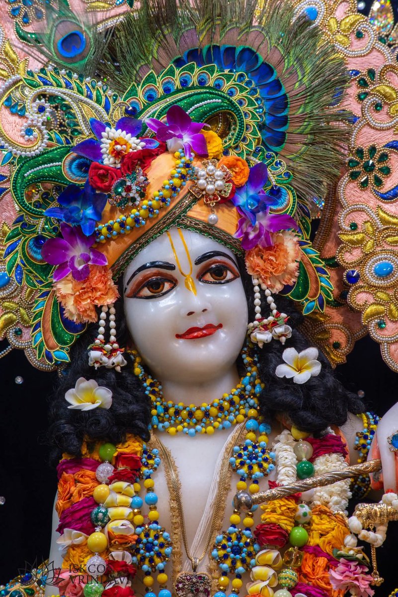 theholy_monk's tweet photo. Today's Singar Darshan
ISKCON Vrindavan.
Date: 22 April 2026 Wednesday 

🥀🍂 Krishna Balaram 🍃🍂🥀 https://t.co/LUptOvY92a