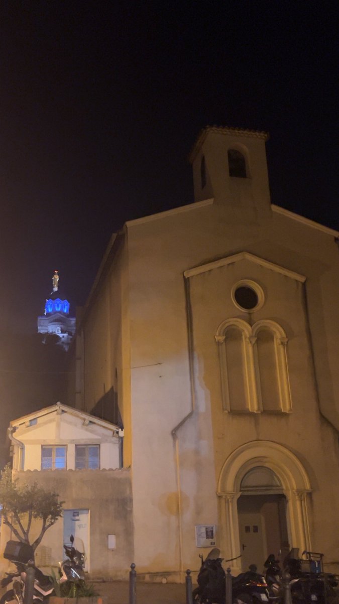 micheom86's tweet photo. #marseille #eglise #bonnemere 🩵💪👌😃 https://t.co/hEMNLCg8Lq