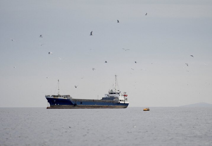 🔴
กองกำลังพิทักษ์การปฏิวัติอิหร่าน(IRGC)โจมตีเรือลำหนึ่งของอังกฤษ นอกชายฝั่งโอมาน เรือได้รับความเสียหาย
#Iran