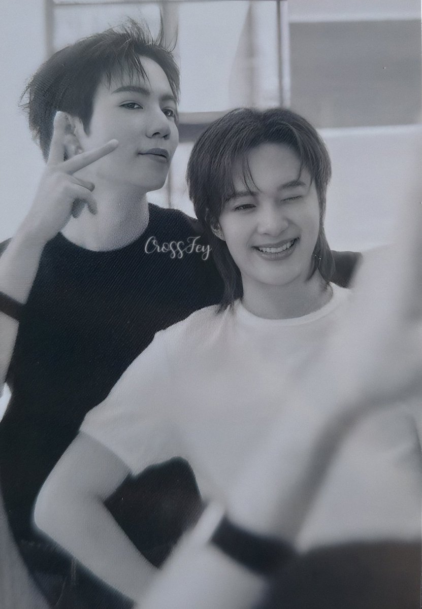 fey_cross tweet media