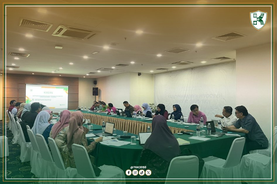 TGK2050's tweet photo. Lab Kedah2035 under The Greater Kedah Framework Series 1/2026, held on 21 April 2026, brought together various agencies to strengthen the state’s development direction, focusing on Clusters 1B, 5 &amp; 6 as a continuation of the previous session.

#TheGreaterKedah #EmpoweringLives https://t.co/4n1UloVid9
