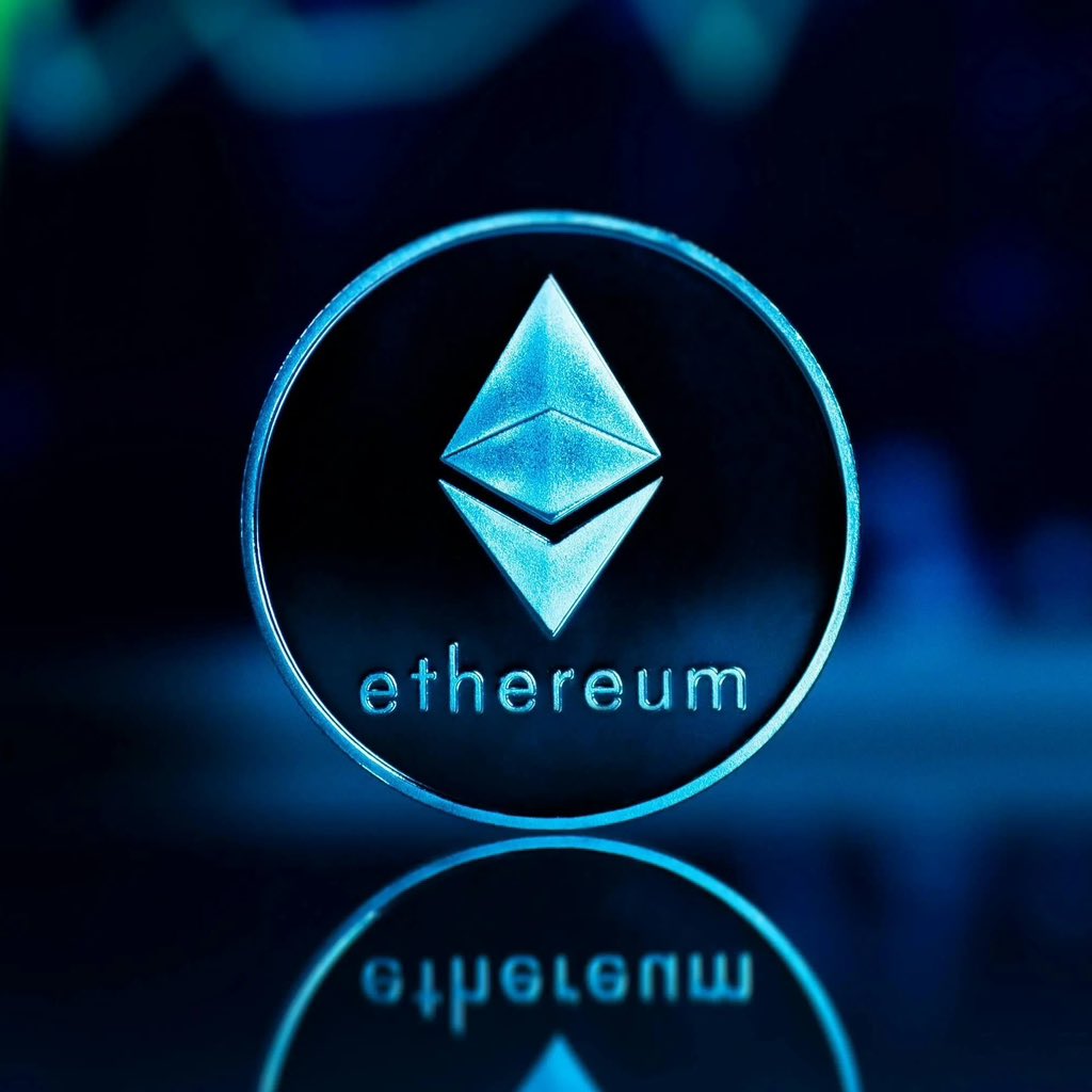 GARL_DEFI's tweet image. Big move quietly happening in ETH.

Bitmine Immersion just added 101K+ ETH in its largest buy since December.

Total now sits near 5M ETH over 4% of supply.

Steady accumulation like this doesn’t go unnoticed in the long run.

#Ethereum #BingX