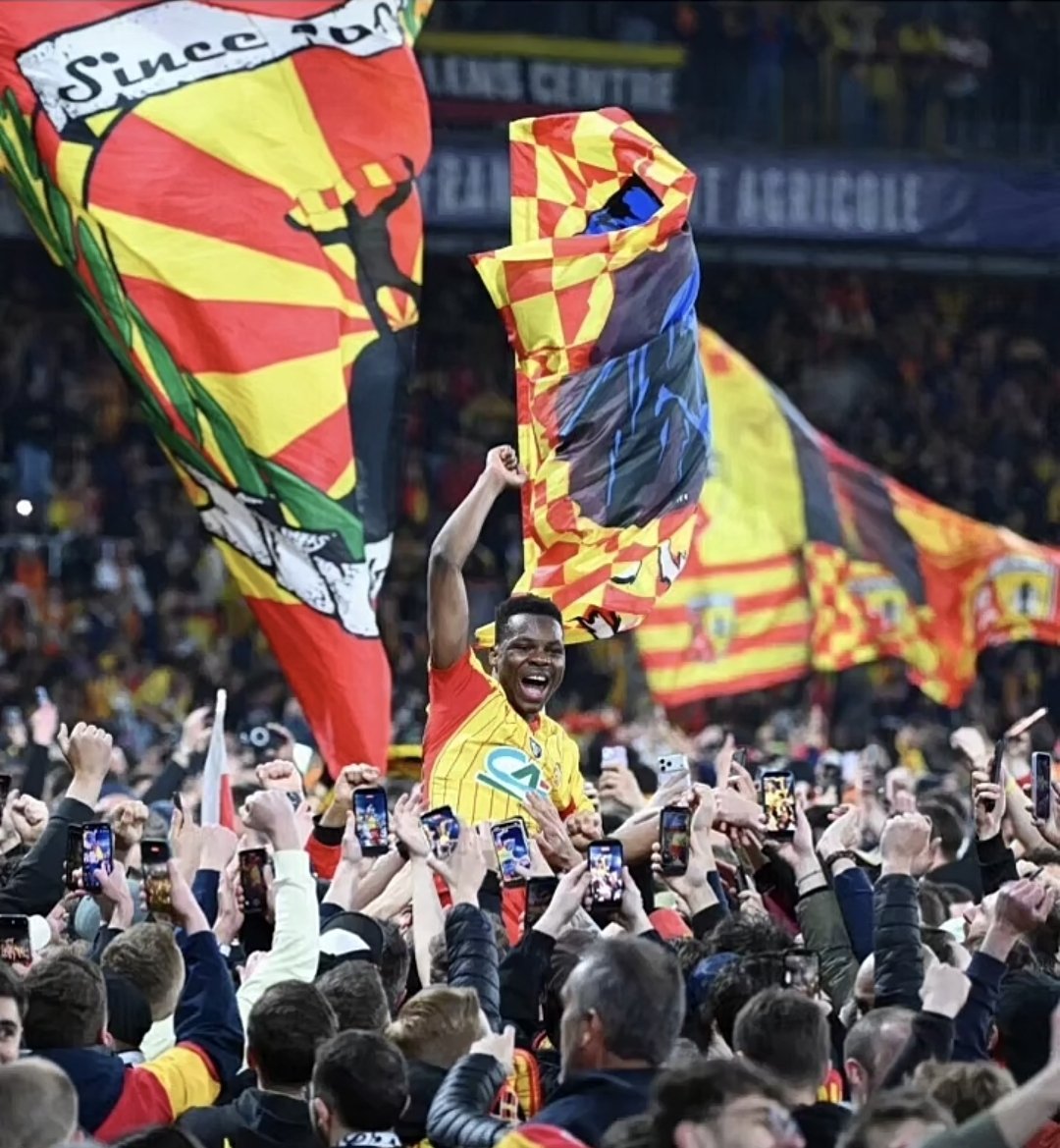 Notre roi <a href="/msangare2002/">Mamadou Sangaré</a> 😅❤️