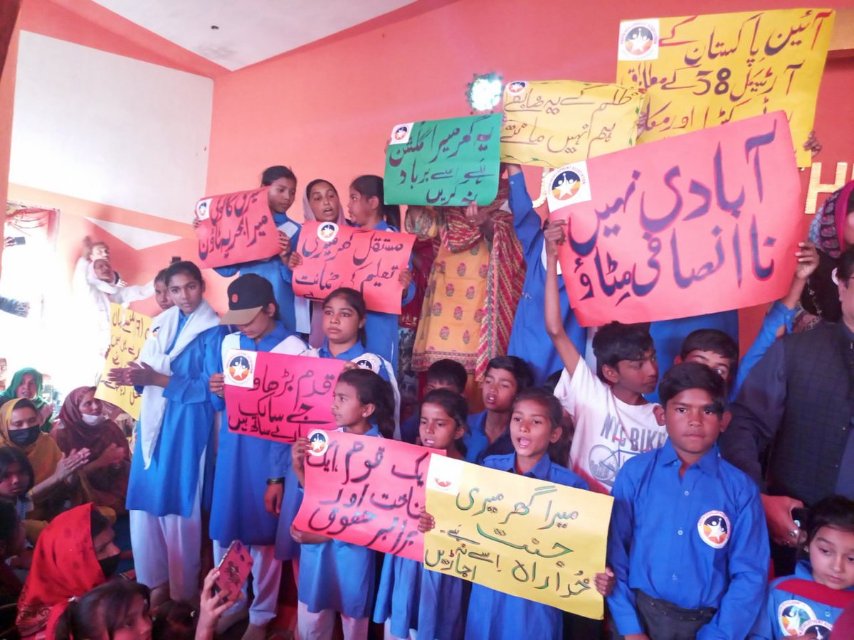 t_inconvenient's tweet image. Rimsha Colony in Islamabad—home to a Christian minority community—is facing forced evictions by authorities, with even school children protesting to protect their homes. Disturbing pattern from #Pakistan where minority rights continue to be sidelined. #StopEvictions