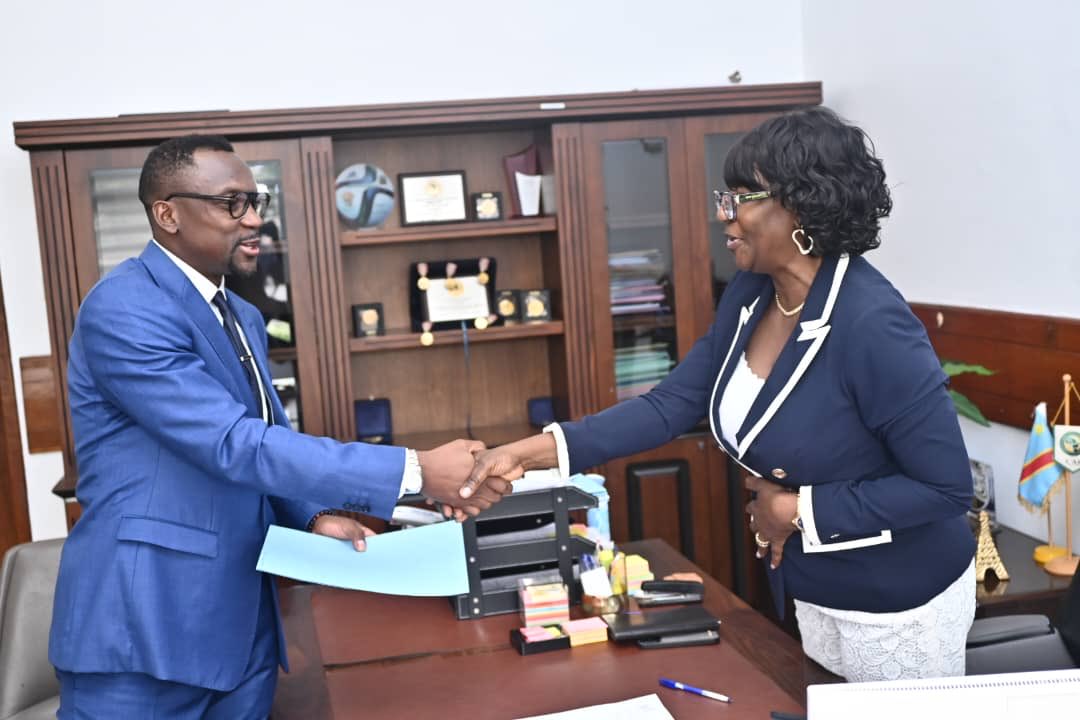 wembi_steve's tweet image. #RDC: Neuf candidats ont déposé leurs dossiers au Secrétariat Général de la #FECOFA. 
⏹️ Aziz Makukula, 
⏹️ Max Mayaka,
⏹️ Chris Shabani Nonda, 
⏹️ Didier Masamba, 
⏹️ Kévin Issa, 
⏹️ Bosco Mwehu, 
⏹️ Pathou Mangenda, 
⏹️ Véron Mosengo
⏹️ JC Mukanya.