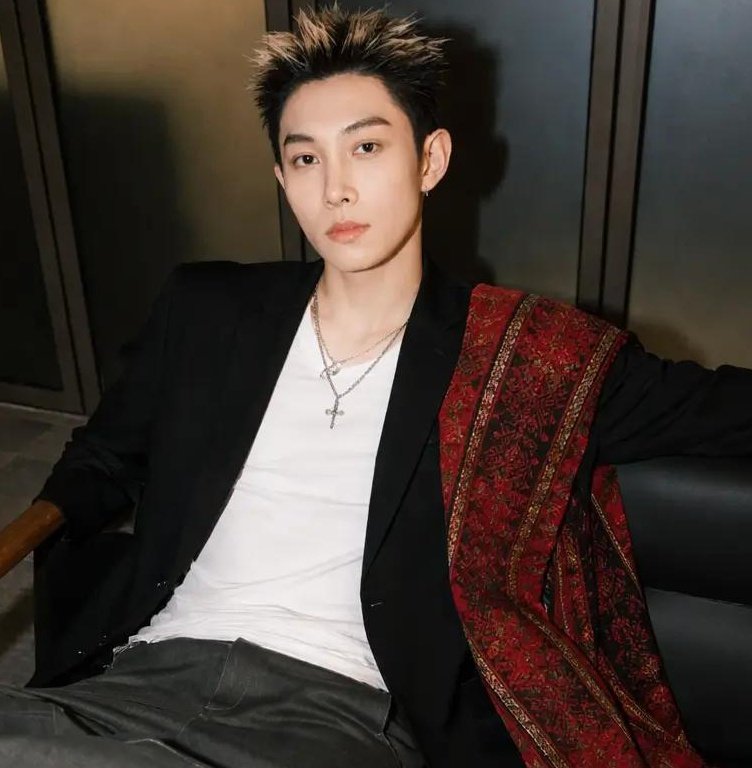 fazeline tweet media