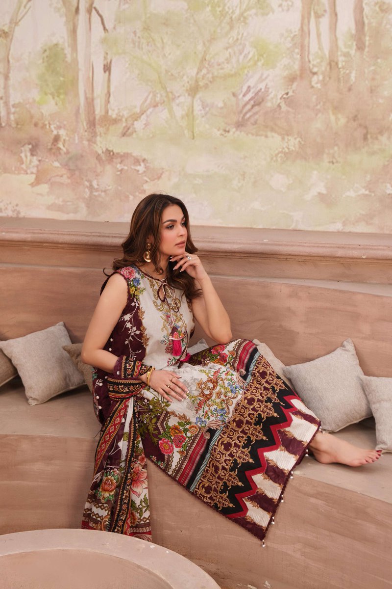 Abukhokhar9299's tweet image. Firdos Lawn: The Name of Quality!

Discover the latest 3pc Digital Printed collection. Sophisticated prints for a perfect summer look.

Available at FAZ Brand House.

WhatsApp: 03403805395

#Firdos #Lawn2026 #DigitalPrint #FAZBrandHouse #Pakistán #fashion #lahore
