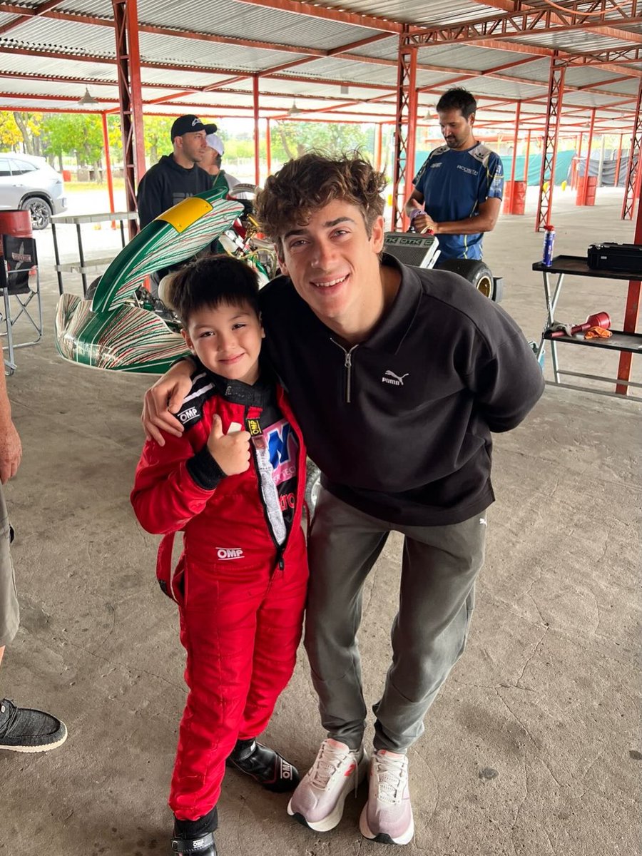 Lacey ⁴³ tweet media