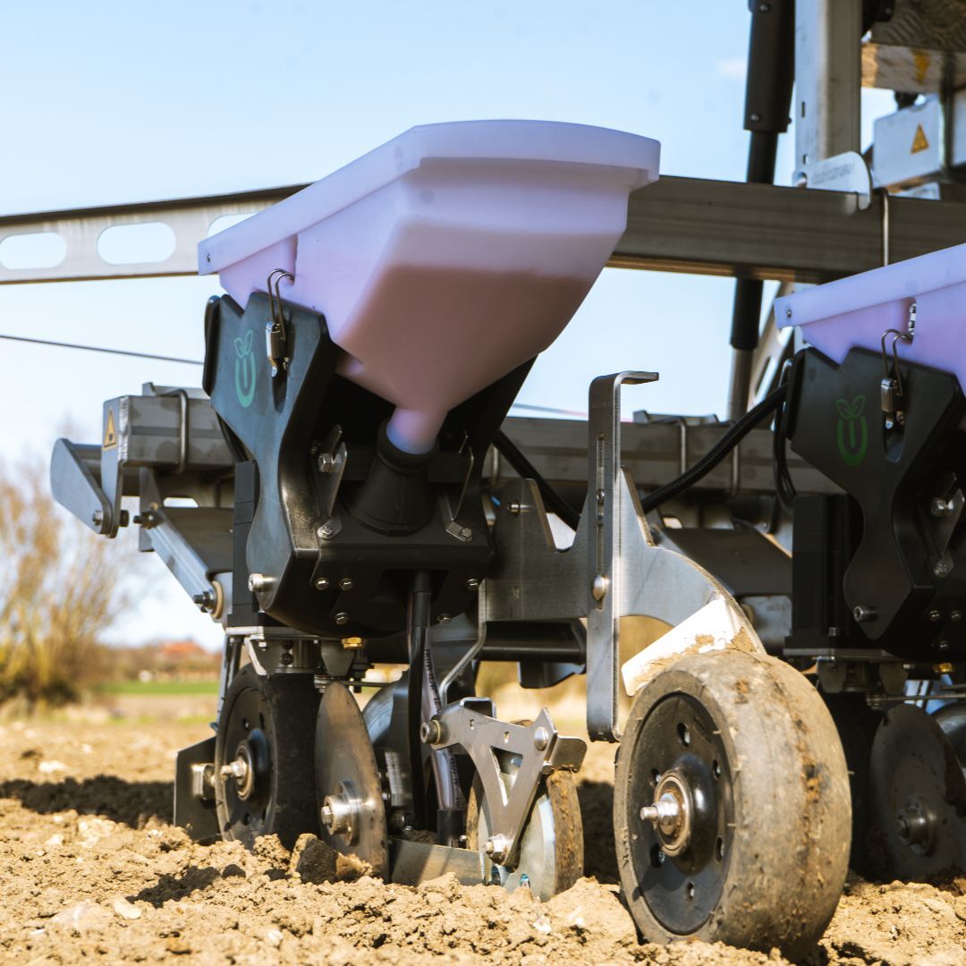 FarmDroid tweet media