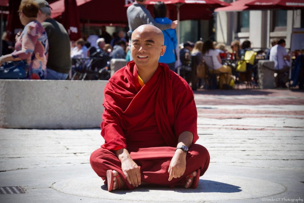 JDharmaQuotes's tweet image. Dying is rebirth ~ Mingyur Rinpoche
justdharma.org/dying-is-rebir…

#MingyurRinpoche #death #life #rebirth