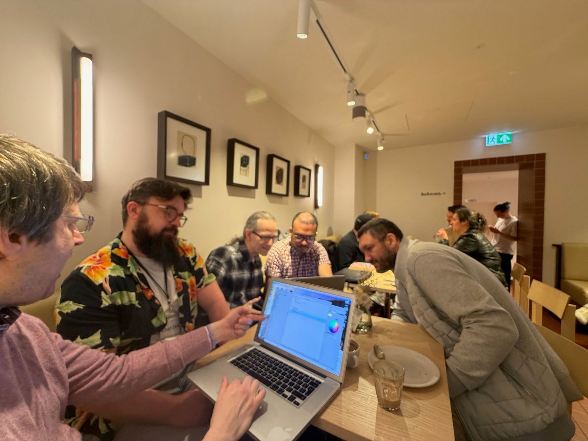 NSLondon tweet media