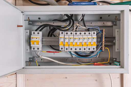 Frankandsonselc's tweet image. Don’t risk outdated electrics—upgrade your fuse board in with us today.

Visit Our Website at frankandsonselectrical.co.uk/emergency-elec…

#ElectricalUpgradeUK #FuseBoardExperts #ReliablePower #HomeUpgrades #ElectricSafety #NoMorePowerCuts #CertifiedElectrical #UpgradeToday