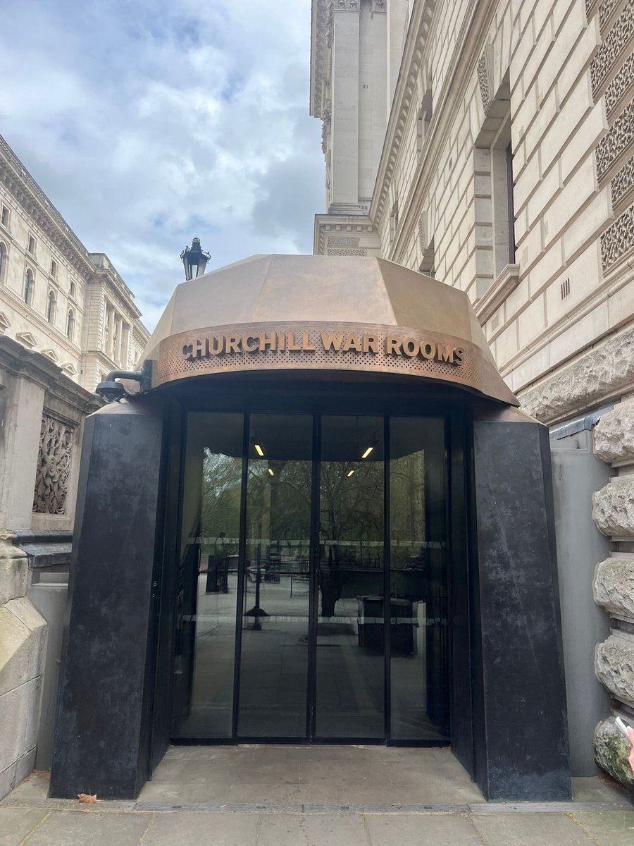 greenhill_books's tweet photo. #BooksInTheWild 👀 One of the @penswordbooks team visited Churchill War Rooms @I_W_M recently &amp; spotted Winston Churchill in 100 Objects 📖 https://t.co/0dvgIxSdMm