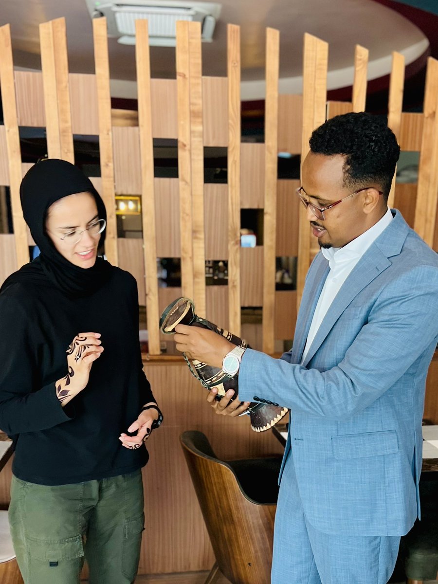 ShaficiMibrahim's tweet image. @solja_org bids farewell to @shanti_walde after her successful mission in Somaliland. Her visit strengthened our media efforts on public awareness and preventing irregular migration. We look forward to impactful results and continued collaboration.  
#SOLJA #Somaliland #Migration