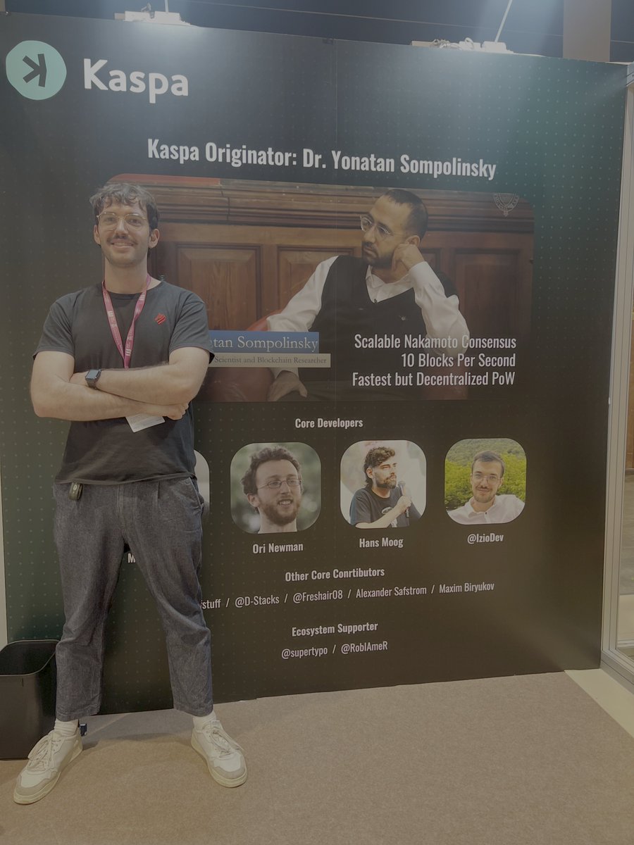 leobragaz's tweet photo. Thank you @Kaspa_KEF for hosting us in the VIP Lounge at @festival_web3 to share what we're building at @KastleWallet — an app that brings the entire Kaspa ecosystem together in one place — and where we're all headed next. 🏰

Personal shoutout to @oneforonehaha — great to finally meet IRL and align on the bigger picture (thanks for the pics too!).

Builders in the same room. Plans outlined. Executing together.

From London to Hong Kong — Kaspa builders are coming together.

Bullish on every team building in this ecosystem. 🛡️