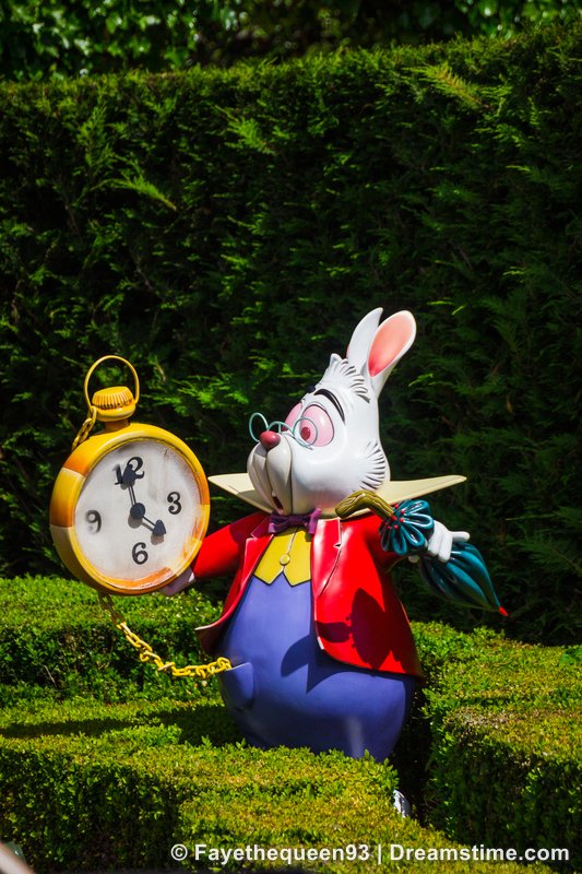 Dreamstime's tweet image. Brands are pivoting from hyper-focused niches toward transformation-driven story arcs to magnetize broader audiences:
dreamstime.com/blog/why-brand…
#BrandStrategy #MarketingStrategy #BrandEvolution #BrandGrowth #BusinessStrategy #MarketingTrends