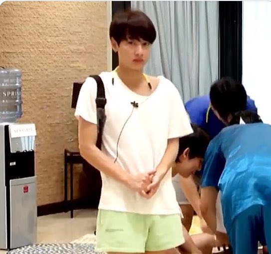 แงวชมพูวว ft.ตี๋ตี๋ป๋อ( •̯́ ₃ •̯̀) tweet media