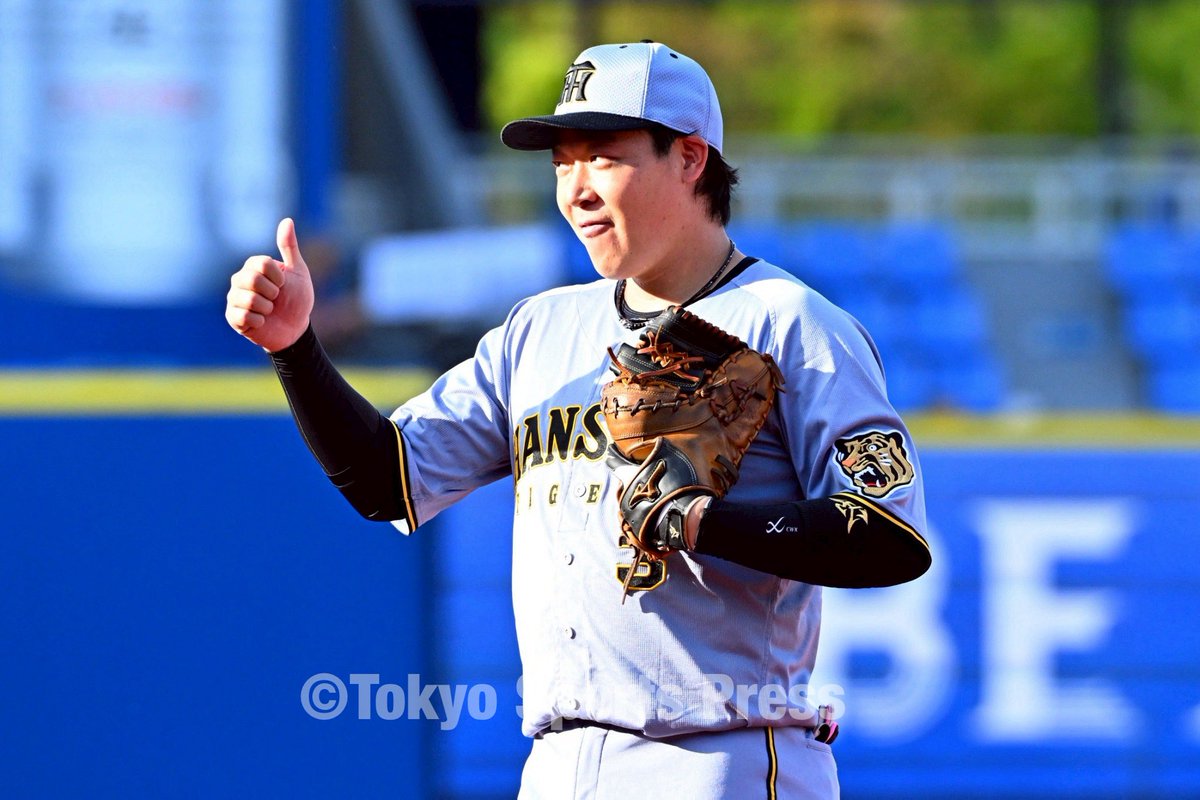 tospophoto's tweet photo. 【プロ野球】2026年4月21日 DeNA×阪神(横浜スタジアム)

#大山悠輔 #小幡竜平 

#tigers #東スポ https://t.co/nueHSqcqJ8