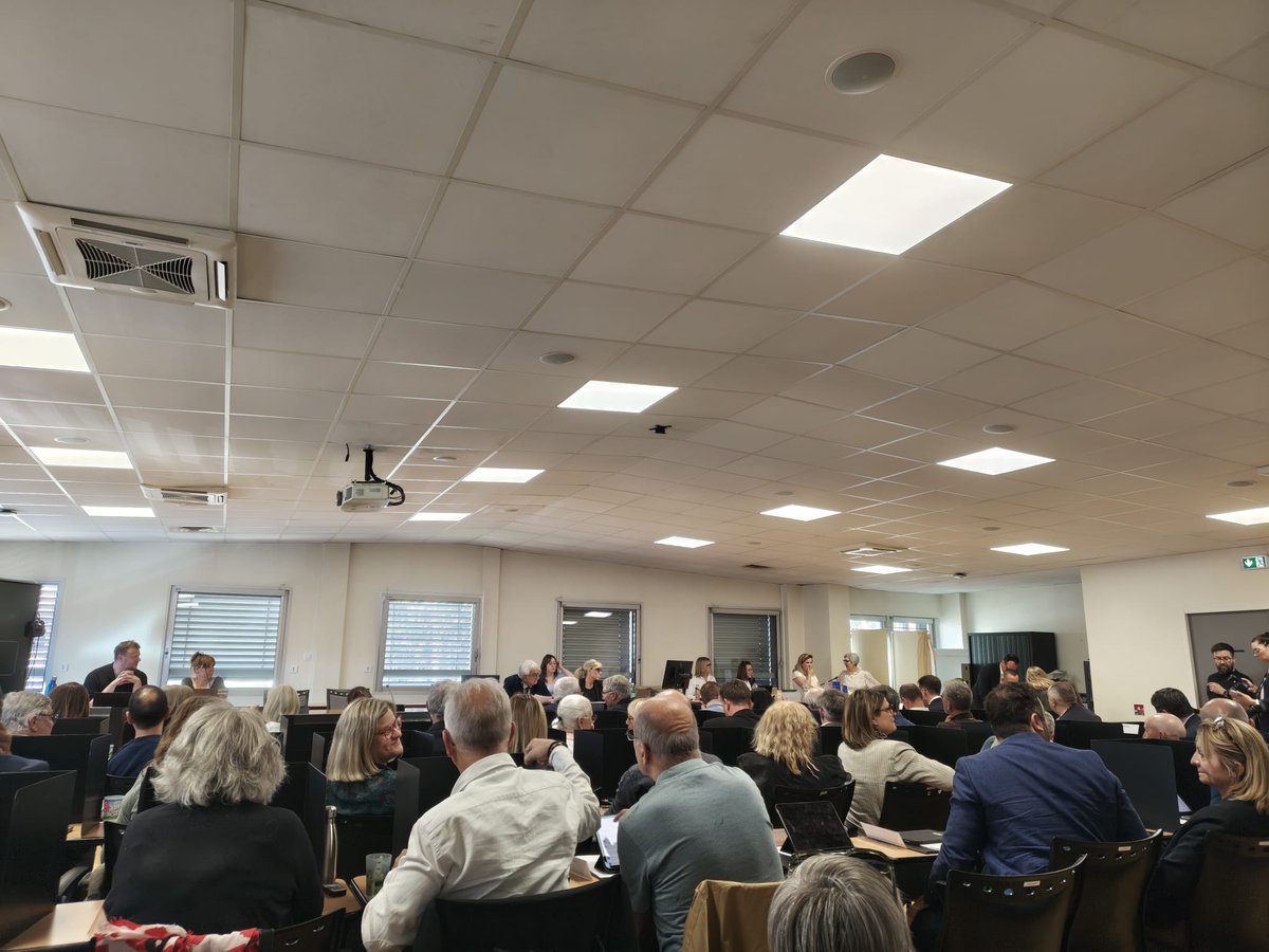 C’est avec fierté et détermination que j’ai participé hier à l’installation du nouveau conseil communautaire de Vienne Condrieu Agglomération. Je suis honoré d’y représenter le Rassemblement National et de défendre les intérêts de nos habitants. <a href="/RNational_off/">Rassemblement National</a>  <a href="/RNational38/">Rassemblement National Isère</a>