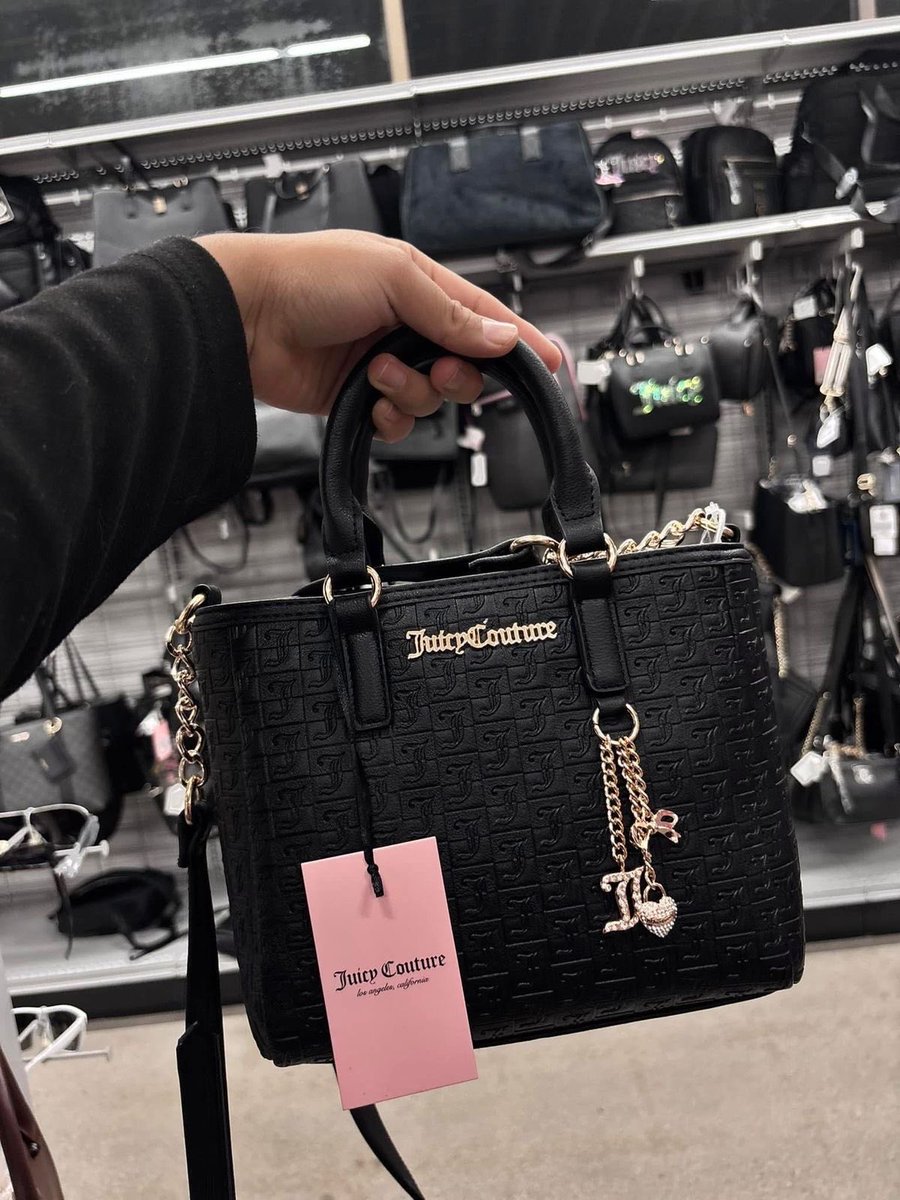 Kijahhh179's tweet image. I love a cutee bag!!!💗🫶🏾😌 #pinkaholic #pinkaholic #bags #cute