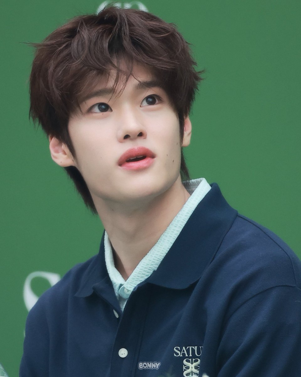 ʙᴏɴɴʏ tweet media