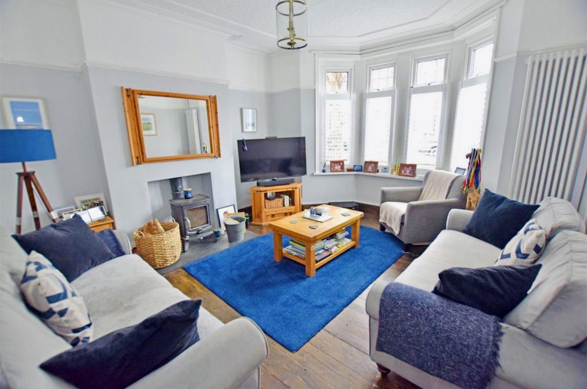 Michael_JonesCo's tweet image. ✨ FOR SALE✨
✨NEW TO MARKET✨

📍Soberton Avenue, Heath, Cardiff.

🔑Beautiful 3 Bedroom House
🔑Superb modern self-contained Studio at the rear
🔑Wren fitted kitchen
🔑Sun-lounge extension 

View more information on the link below 👇 
michaeljonesandco.com/properties-for… 
#forsale #cardiff