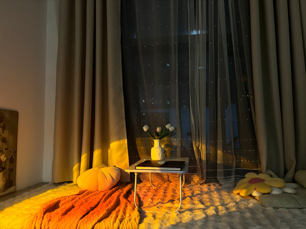 MINTUNRLM's tweet image. Struggling with sleep Try this 20-min wind-down routine: Dim lights at 9:30pm → Put down phones → Read a physical book → Sip warm milk. Stick to it for 7 days—your mornings will thank you!  #SleepBetter #RoutineHacks