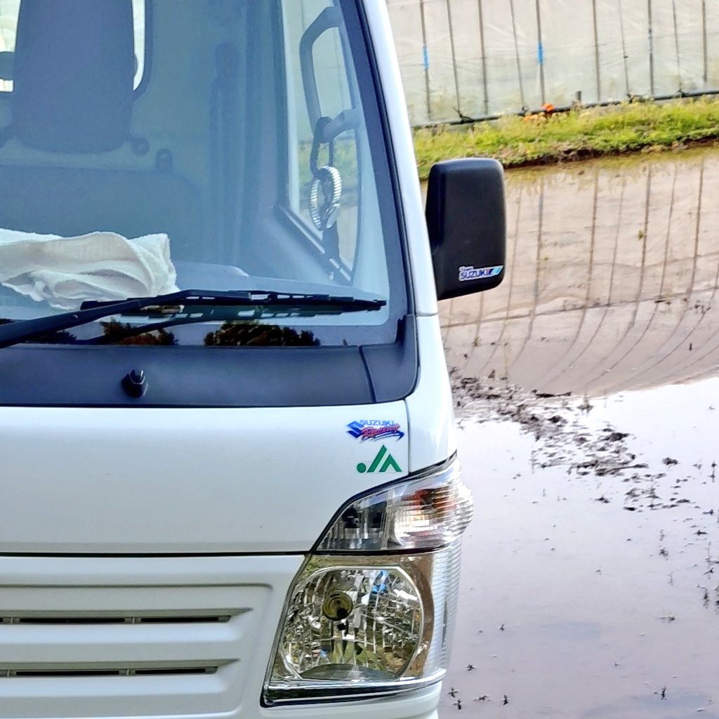あさきち　サンバー Sambar and Acty: Two Kei Trucks, but They Feel Completely