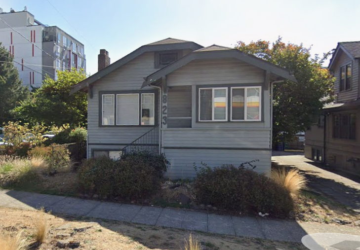 MitchSpute's tweet image. (11:24)
Per scanner:
SOV 7
823 NE 65TH ST
STABBING
Wound to forearm, knife still embedded
SPD will have Circle K video in morning
#Seattle