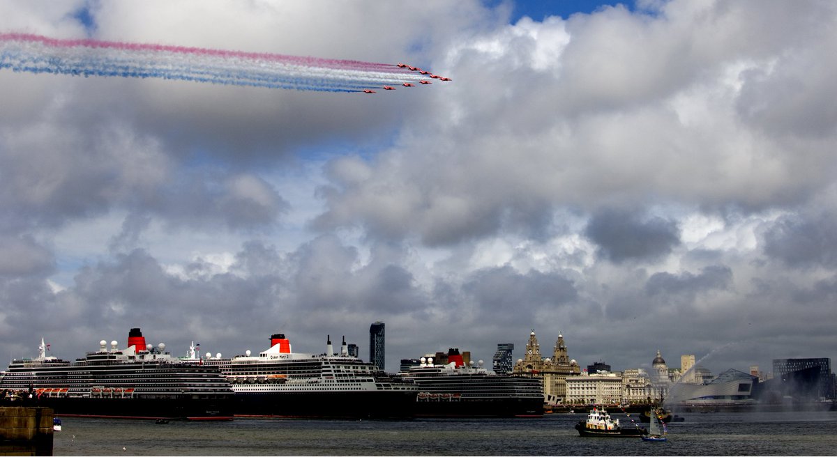 JohnnyHorley's tweet image. @LivEchonews The last time @cunardline ships gathered on the Mersey was 2015, when the three Queens came together to celebrate the 175th anniversary. I am so excited to see them returning in 2028.
Pleade can we lobby the @rafredarrows come too?