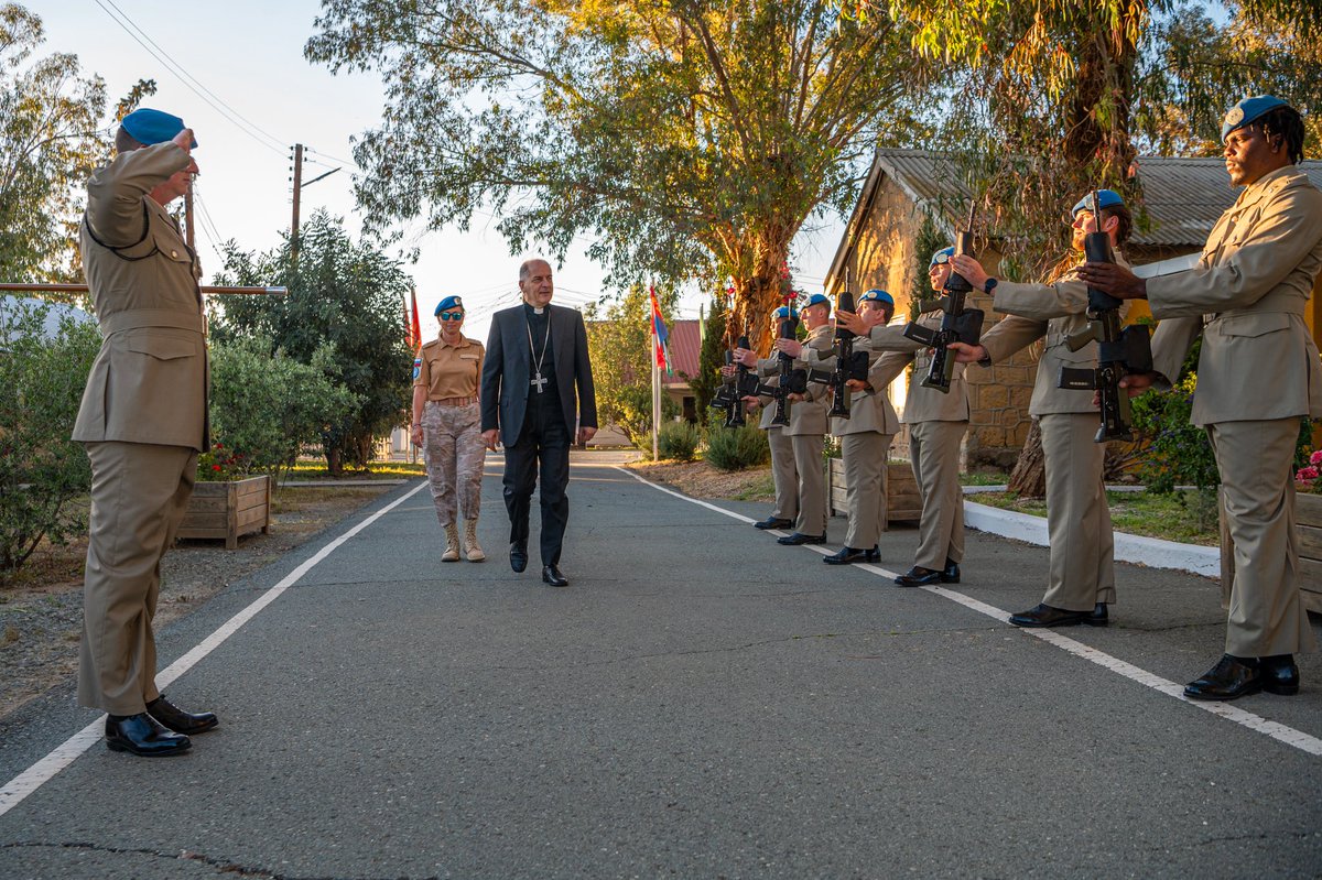 UN_CYPRUS's tweet image. Top @UN official in #Cyprus, Khassim Diagne, welcomed the Apostolic Nuncio to Jordan and Cyprus, Giovanni Pietro Dal Taso, to the 🇺🇳 Protected Area for a briefing on #UNFICYP’s work on the island. #A4P  

📸 UNFICYP/Peter Šulgan