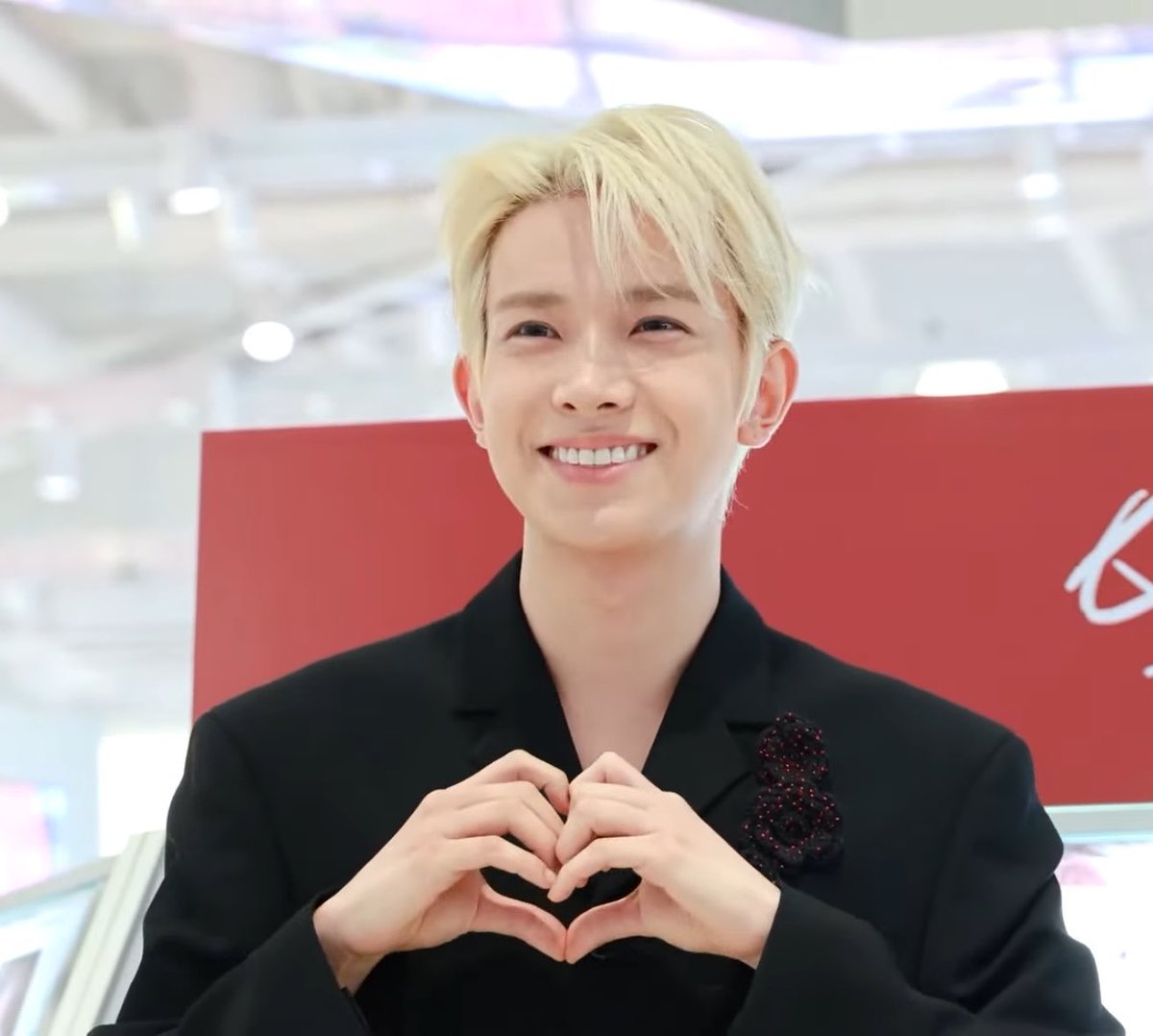 zai sevEN; VAI VER O ENHA tweet media