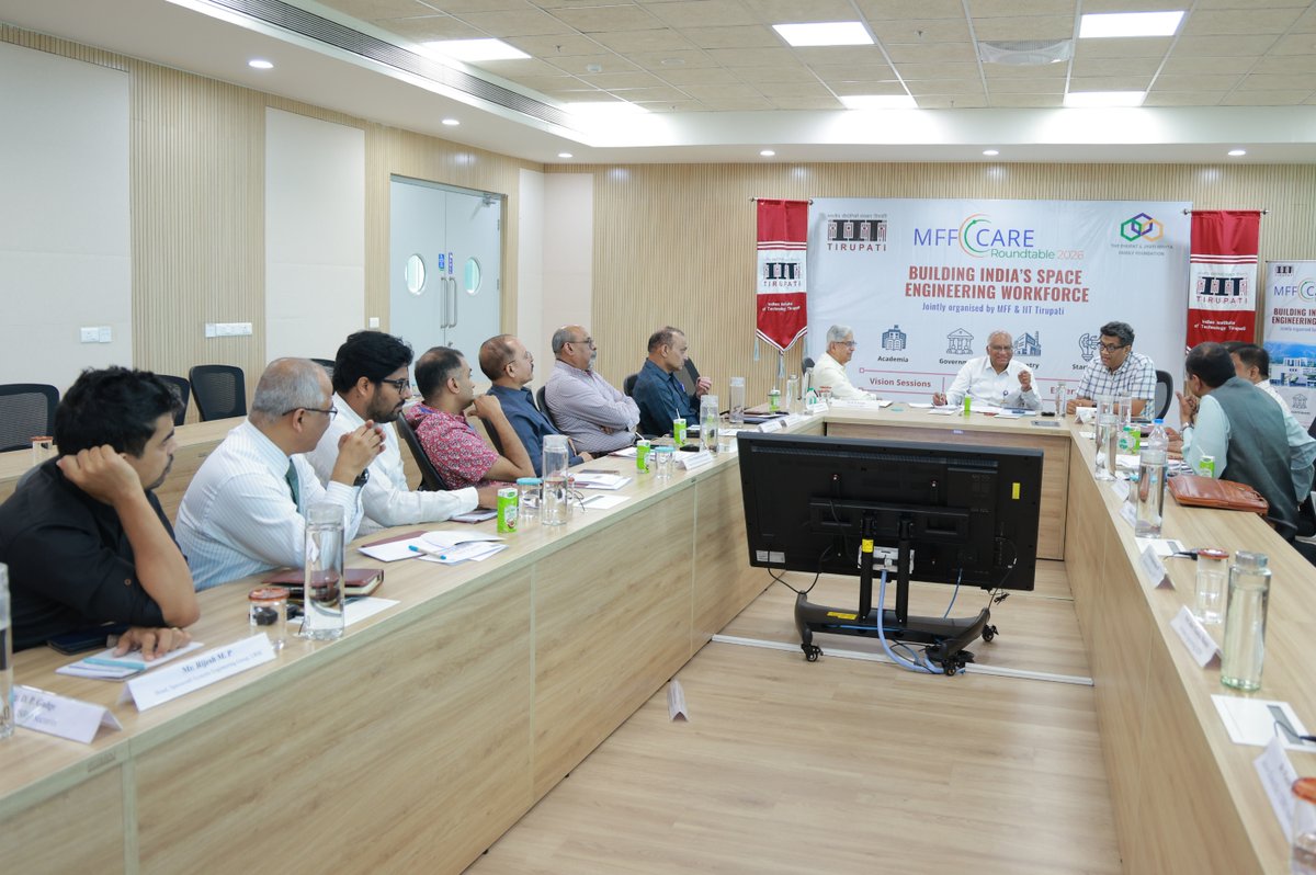 MehtaFF's tweet image. Being discussed is the urgent need of setting up various lab facilities - simulation, navigation, and digital twin labs; and the future of manned-unmanned systems to aim towards making the country a Global South leader in the next decade.

#MFF #SpaceEducation @IAF_MCC