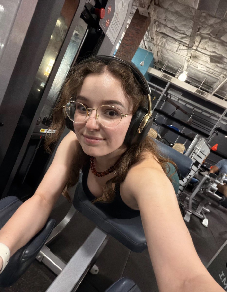 Vmuralpainting's tweet image. Would you like to workout with me? 🙂
#newpost #usatiktok #fresnocalifornia #datingme #explorecanada #US #usareels #explorefresno