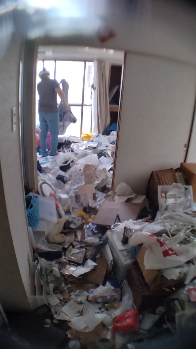 seiichi3287's tweet photo. 久しぶりの塵屋敷の現調。
さて此れどうすれば良いでしょうか？ https://t.co/MaljME4Vtw
