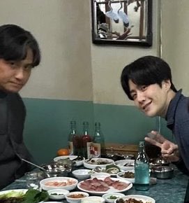 𝒮ℯℴ𝓃𝒽ℴ𝓁𝒶𝓉𝓉ℯ☕️🥐 tweet media