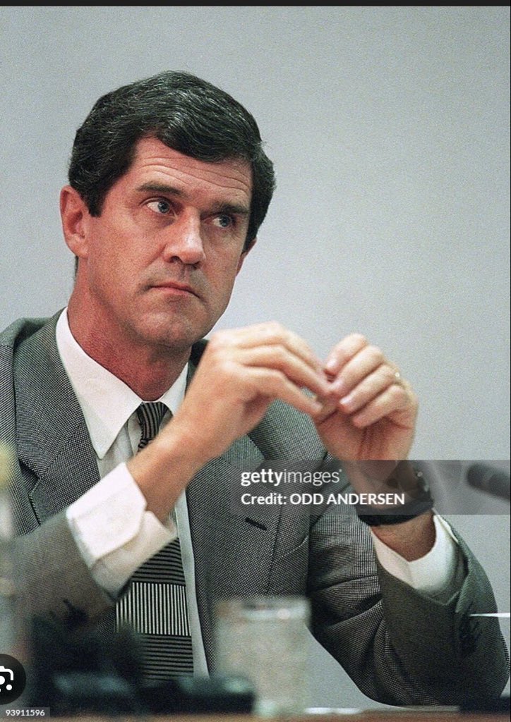 Kim Heller tweet media