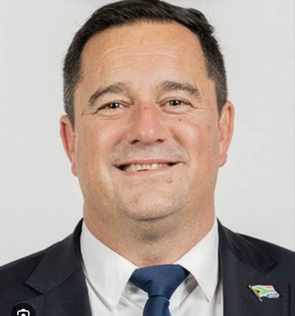 Kim Heller tweet media