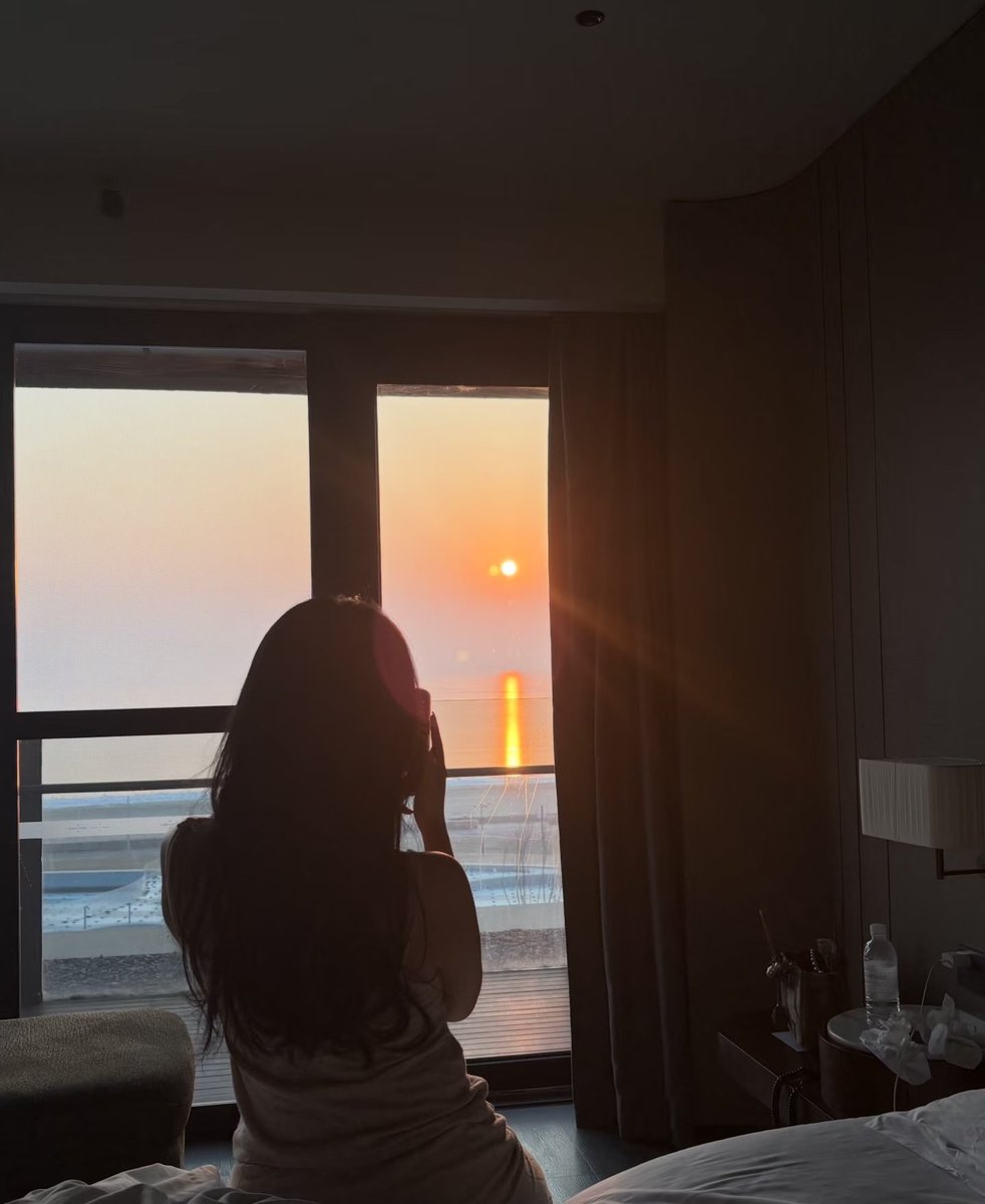 연서 tweet media