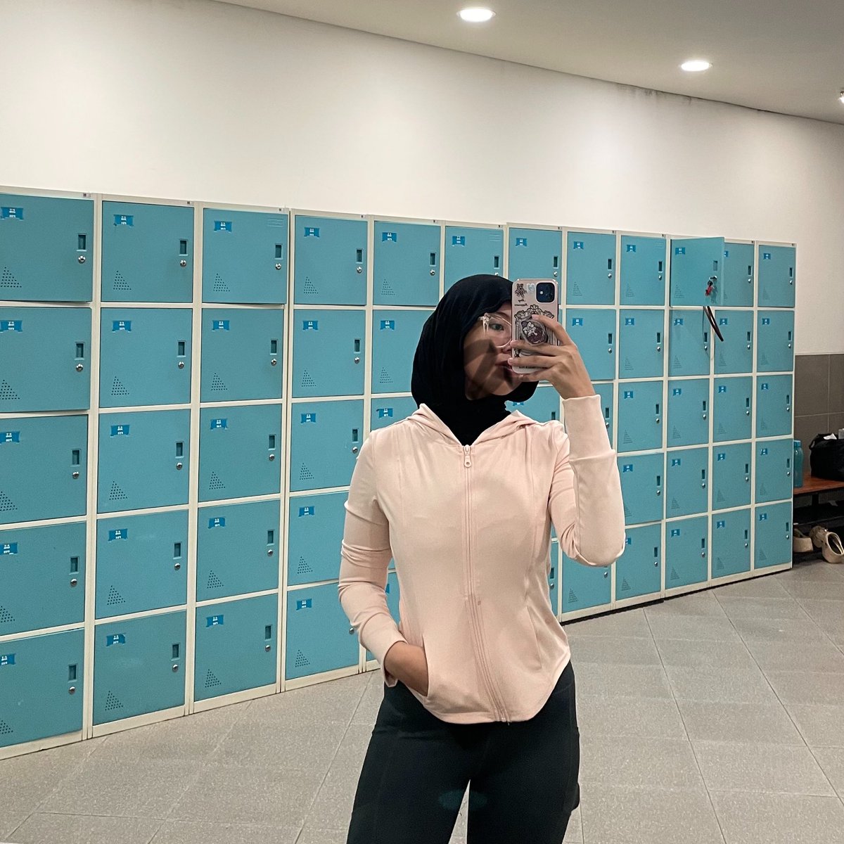 niyಇ⁺ tweet media