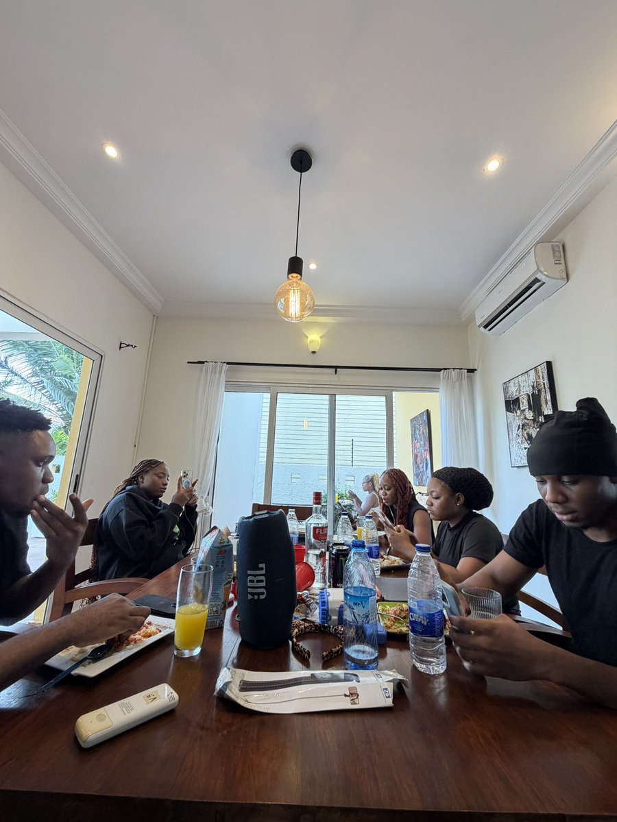 Aisha💕 tweet media