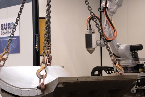 RevistaDeRobots's tweet image. 📍 Eurobearings optimiza la fabricación y reparación de componentes con tecnología de impresión 3D de metal con la integración del robot Meltio Engine en su planta de producción 
Artículo ☑️ revistaderobots.com/robots-y-robot…

#Robótica #Automatización #Manufacturing #Industria40