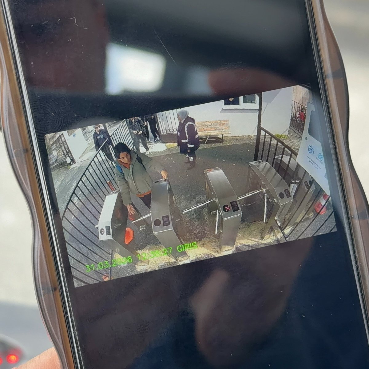 Pusholder tweet media