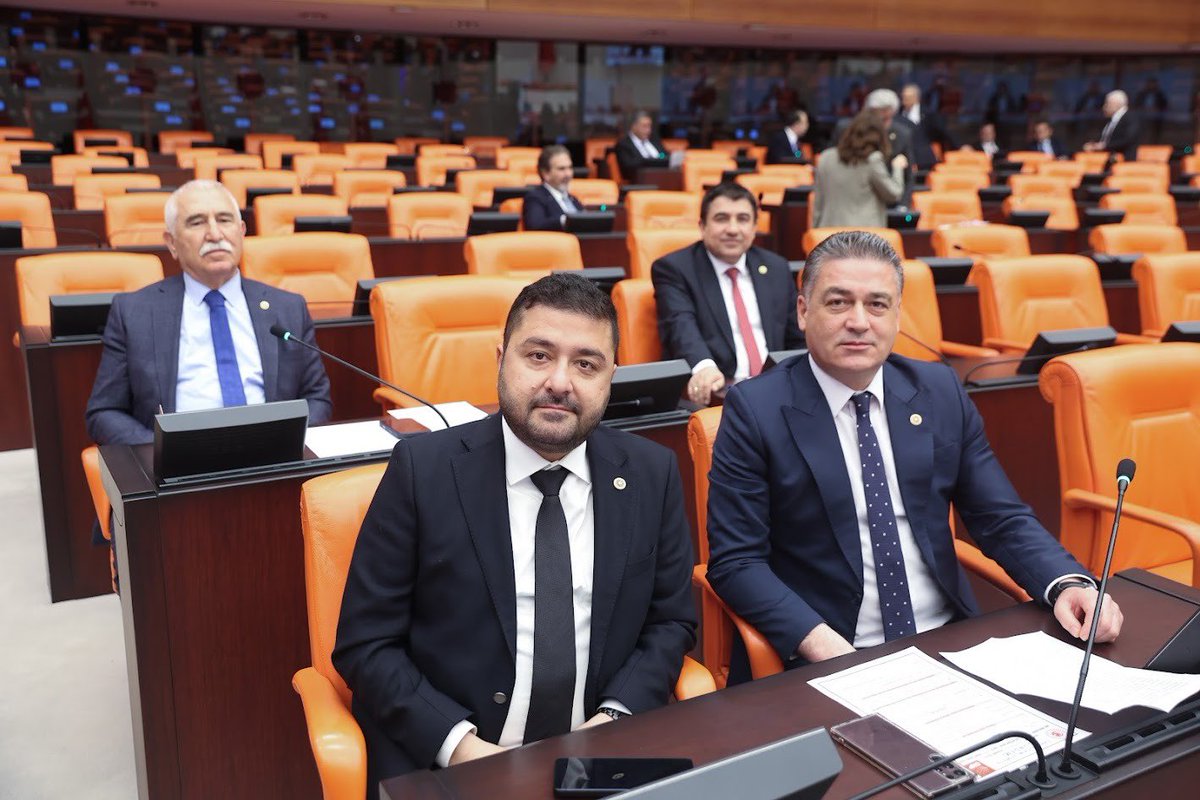 MullaogluServet's tweet image. ♦️Genel Kurul çalışmalarımız kapsamında, Sosyal Hizmetler Kanunu ile bazı kanunlarda değişiklik öngören teklifin görüşmelerini sabaha karşı saat 03.00’te tamamladık.
#TBMM #chp #genelkurul