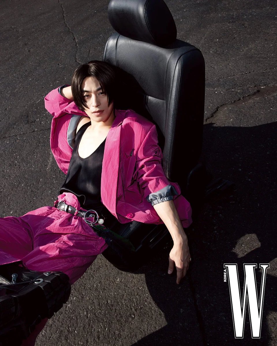 더블유 코리아 구교환 화보&amp;인터뷰
wkorea.com/2026/04/22/%EC…